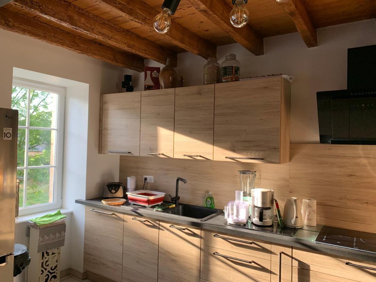 Busset Liages Situe Dans Le Bourbonnais 1 Chambres Lit Double Et Un Clic Clac Exterior photo