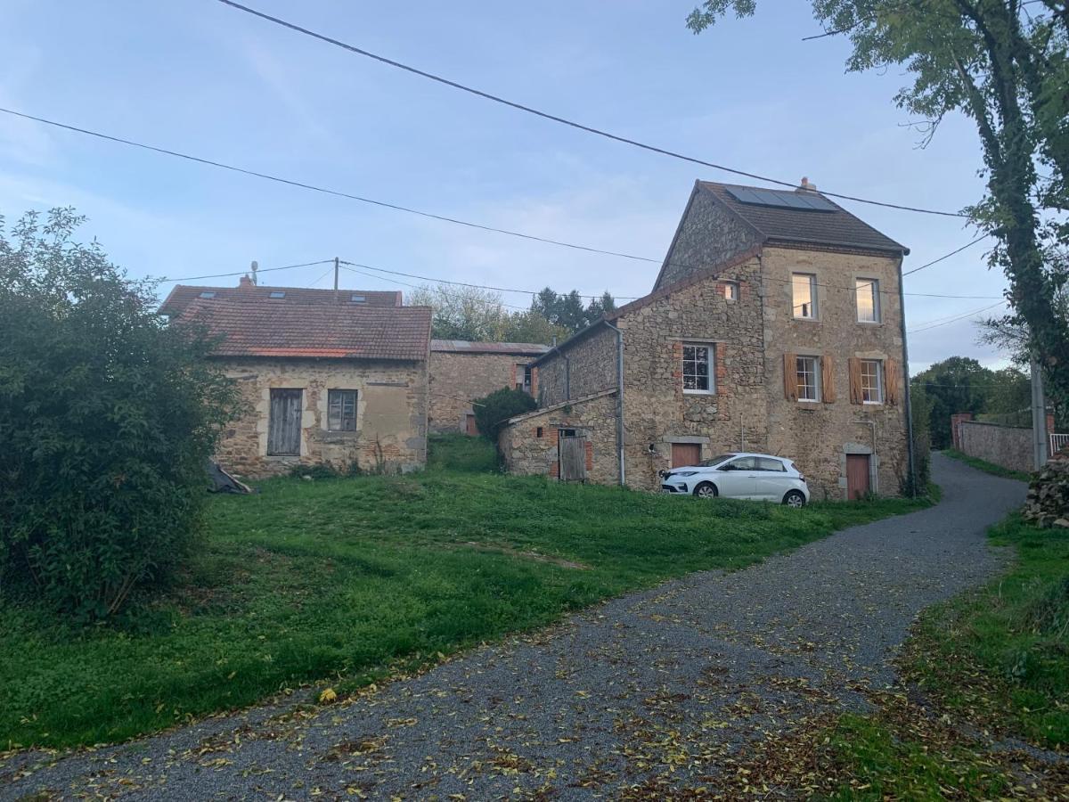 Busset Liages Situe Dans Le Bourbonnais 1 Chambres Lit Double Et Un Clic Clac Exterior photo